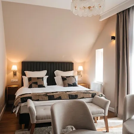 Hotel Castle Hill *
